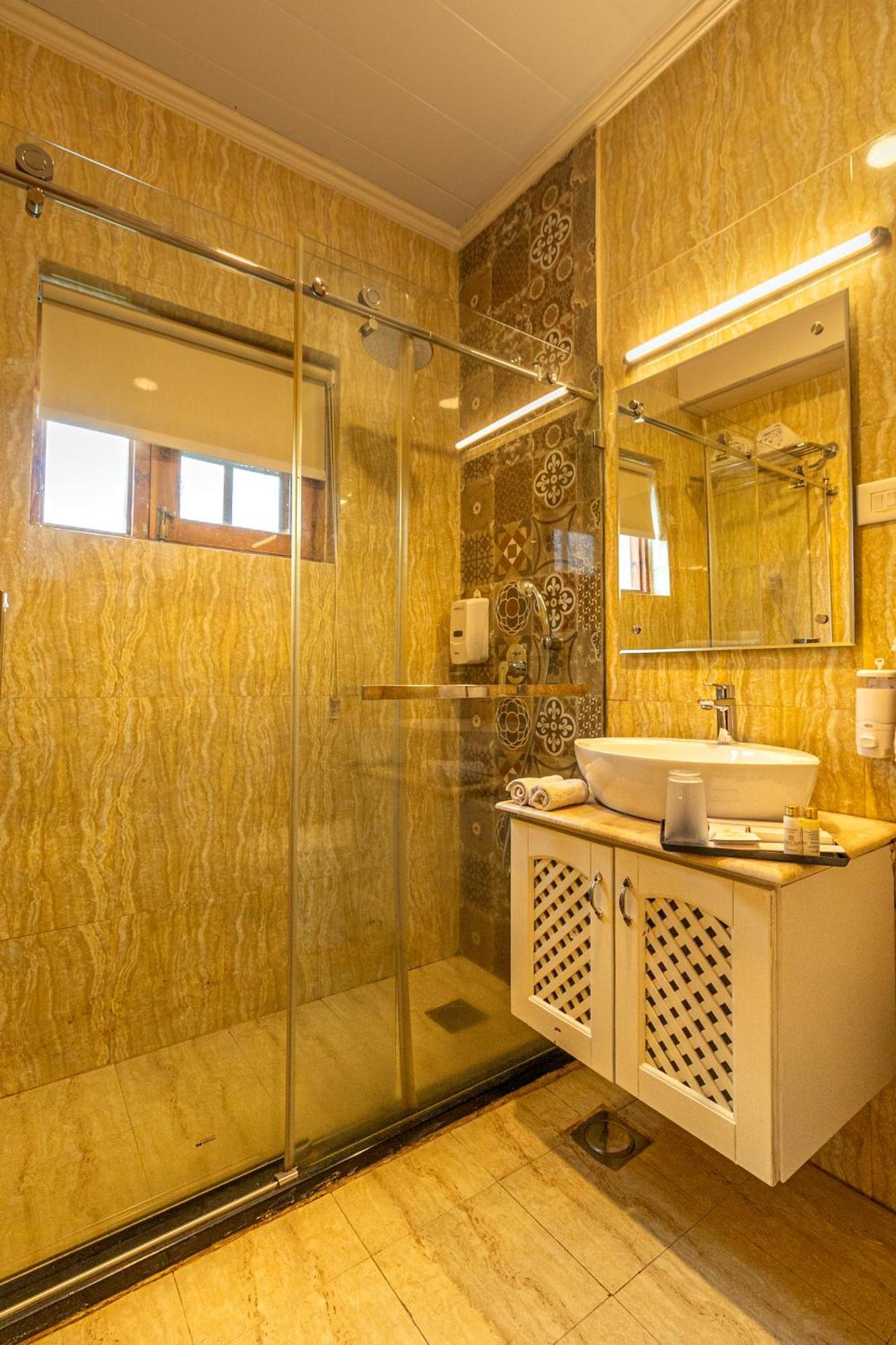 Shaw Inn By Stay Pattern Gulmarg Luaran gambar